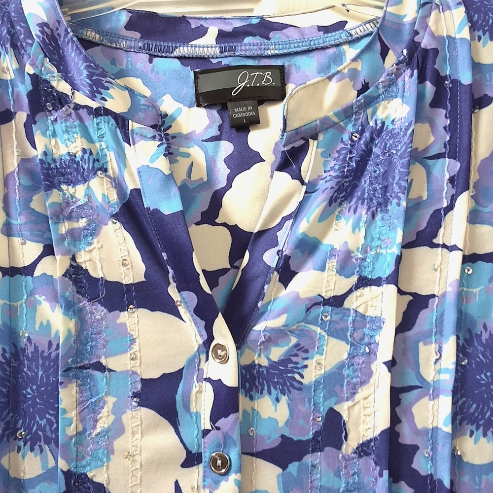 J.T.B., NWOT, Large, Women's Floral Sequined Top - Picture 6 of 8